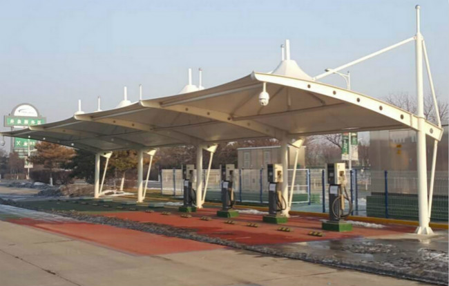 張拉式膜結(jié)構(gòu) 張拉式膜結(jié)構(gòu)